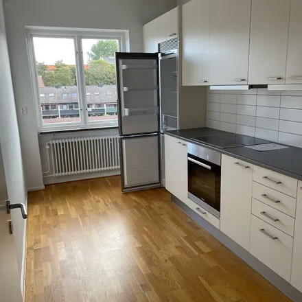 Rent this 2 bed apartment on Donationsgatan 8C in 254 43 Helsingborg, Sweden