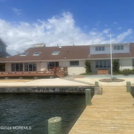 Buy this 5 bed house on 1862 Boat Point Drive in Point Pleasant, NJ 08742