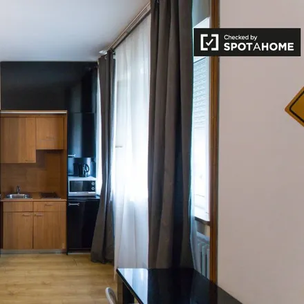 Image 6 - Via Leone Tredicesimo, 20145 Milan MI, Italy - Apartment for rent