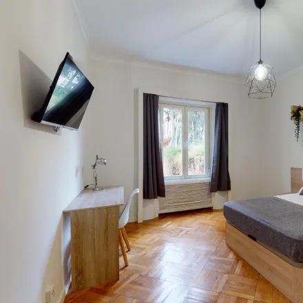 Rent this 8 bed room on Calle de Boix y Morer in 4, 28003 Madrid