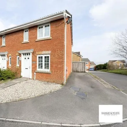 Buy this 3 bed duplex on Pen Cerrig Rise in Merthyr Tydfil, CF48 1BL