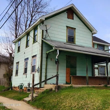 Buy this 3 bed house on 701 Maxwell Place in Williamsport, PA 17701