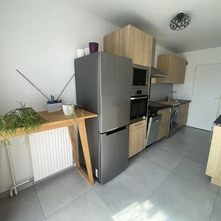 Rent this 4 bed apartment on 45 Avenue du Hazay in 95800 Cergy, France