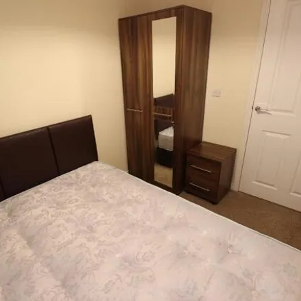 Image 9 - Hollins Court, Kenneth Close, Knowsley, L34 5NG, United Kingdom - Room for rent