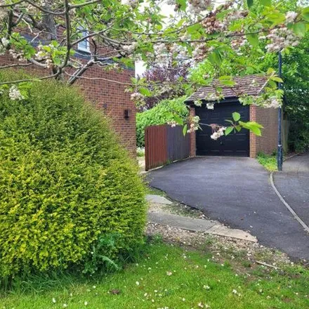 Image 2 - Spring Hill, Freckleton, PR4 1TF, United Kingdom - House for sale