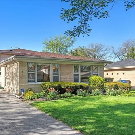Rent this 3 bed house on 3222 Greenleaf Avenue in Wilmette, New Trier Township