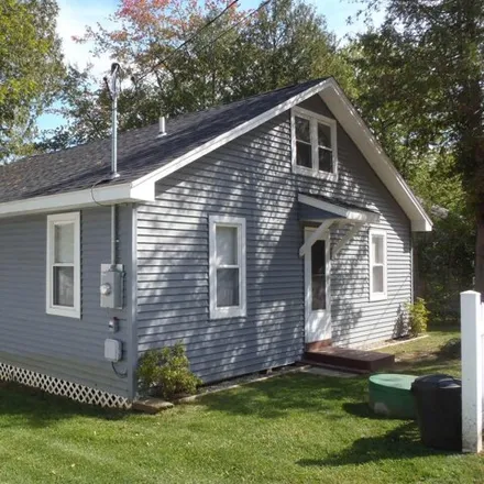 Buy this 3 bed house on 210 Lake Shore Drive in Haywardville, East Haddam