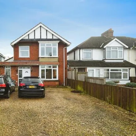 Buy this 3 bed house on Londis in Swindon Road, Stratton St Margaret