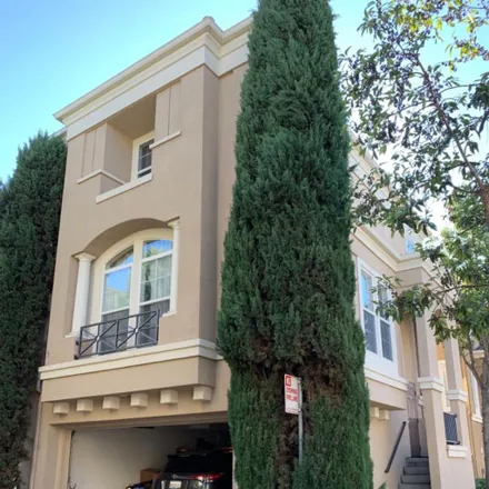 Rent this 1 bed townhouse on Great Mall Parkway & South Abel Street in Great Mall Parkway, Milpitas