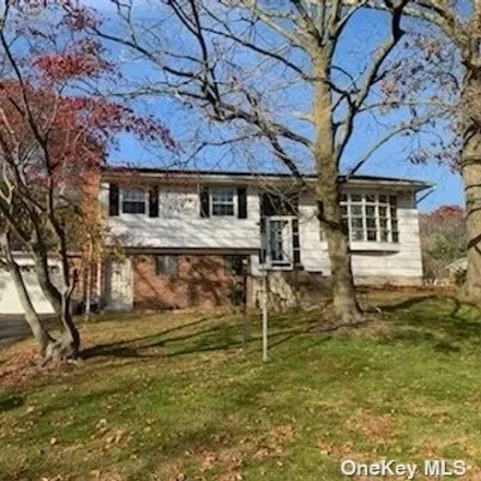 Buy this 5 bed house on 61 Bretton Road in Hauppauge, Suffolk County