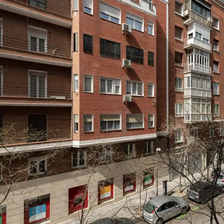 Image 9 - Madrid, Ignacio Aldecoa, Calle de Blasco de Garay, 28003 Madrid - Room for rent