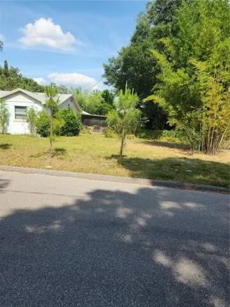 Buy this 2 bed house on 1305 East Elm Street in Tampa, FL 33604