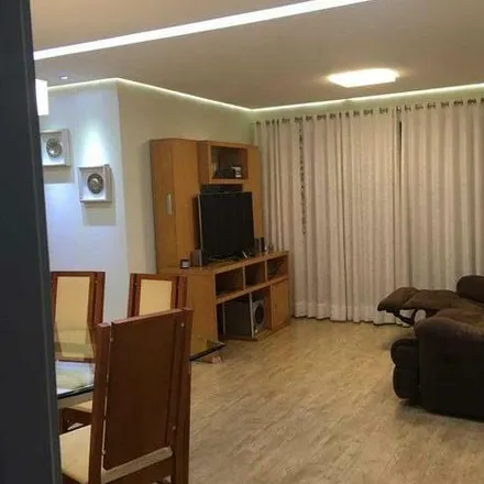 Buy this 2 bed apartment on Rua Tutóia in Jardim Santo Antônio, Santo André - SP