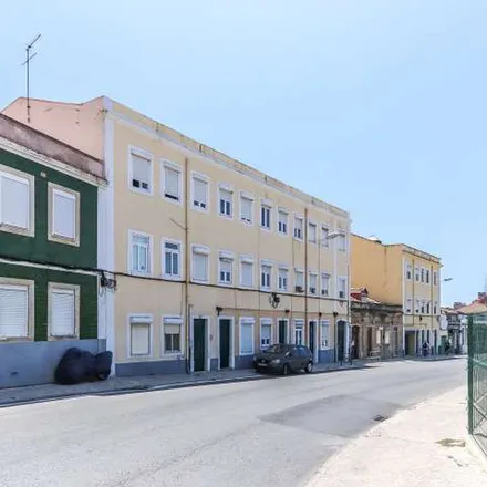 Image 4 - Rua 32, 1350-297 Lisbon, Portugal - Apartment for rent