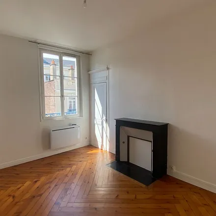 Rent this 2 bed apartment on 78 Rue de la Republique in 76000 Rouen, France