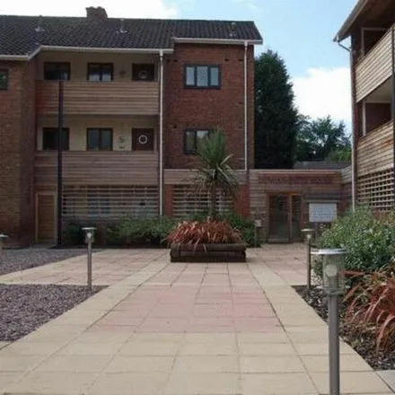 Image 1 - Beaumont Drive, Harborne, B17 0QQ, United Kingdom - Apartment for rent