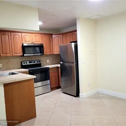 Image 2 - 10925 Royal Palm Boulevard, Coral Springs, FL 33065, USA - Condo for sale