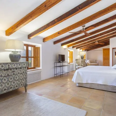 Rent this 6 bed house on Plaça de les Cales de Mallorca in Palma, Spain