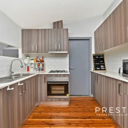 Image 4 - Forest Road, Penshurst NSW 2222, Australia - Apartment for rent