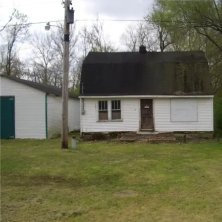 Buy this 2 bed house on 1403 West Washington Street in Orestes, Madison County
