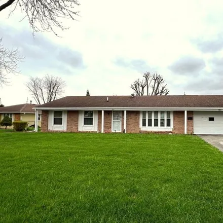 Buy this 3 bed house on 801 Sweetbriar Avenue in New Whiteland, IN 46184