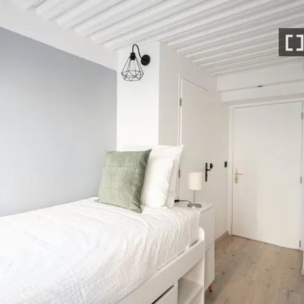 Image 2 - 1 Rue Vitruve, 75020 Paris, France - Room for rent