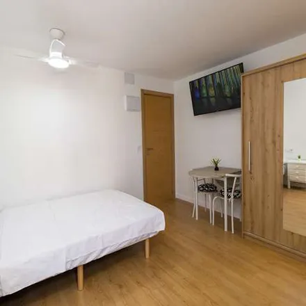 Rent this 1 bed apartment on Acuadulce in Avinguda de Blasco Ibáñez, 46022 Valencia