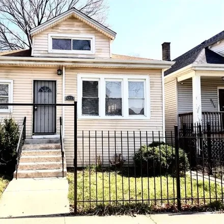 Buy this 4 bed house on 9213 South Blackstone Avenue in Chicago, IL 60619