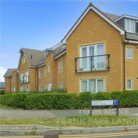 Buy this 1 bed apartment on Kenyon Way in Langley, SL3 8DT