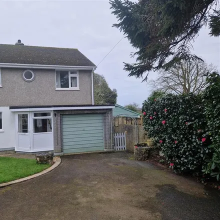 Rent this 3 bed house on Old Carnon Hill in Carnon Downs, TR3 6LE
