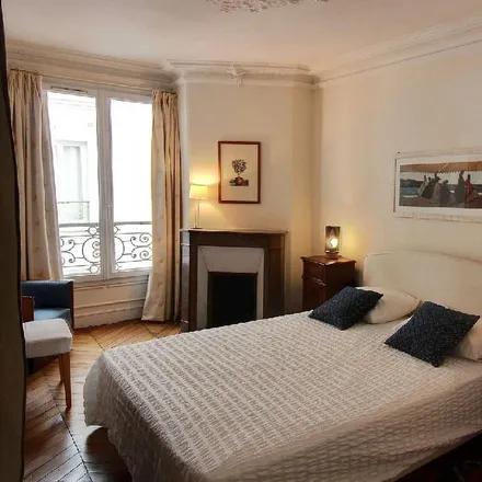 Image 5 - 8 Rue Bude, 75004 Paris, France - Apartment for rent
