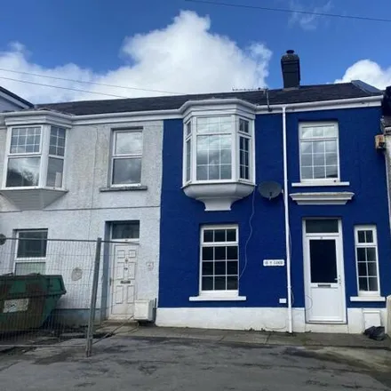 Buy this 2 bed townhouse on The Sal Bar & Restaurant in 33 New Road, Llandeilo