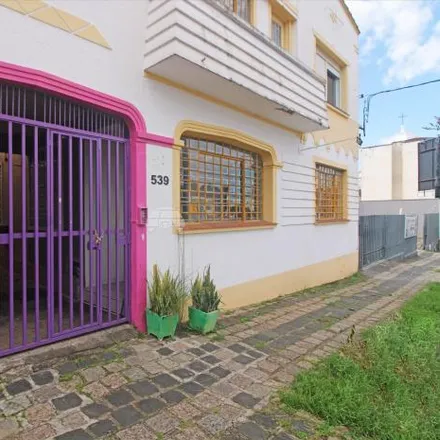 Rent this studio house on Rua Visconde do Rio Branco 539 in Mercês, Curitiba - PR