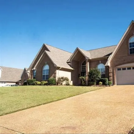 Buy this 4 bed house on 4486 Meadow Cliff Drive in Shelby County, TN 38125