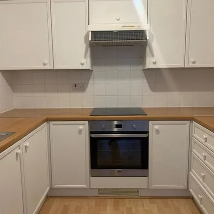 Rent this 2 bed apartment on Rossetti Road in South Bermondsey, London