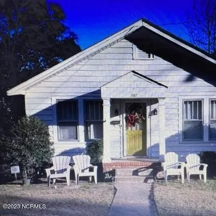 Rent this 3 bed house on 253 South Library Street in Greenville, NC 27858