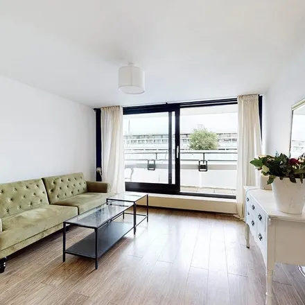Rent this 1 bed townhouse on Maiden Lane Community Centre in 156 St Paul's Crescent, London