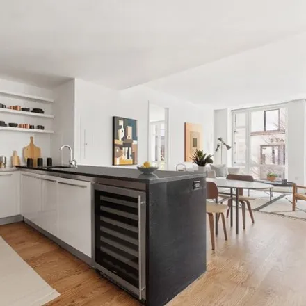 Image 4 - 133 West 22nd Street, New York, NY 10011, USA - Condo for sale