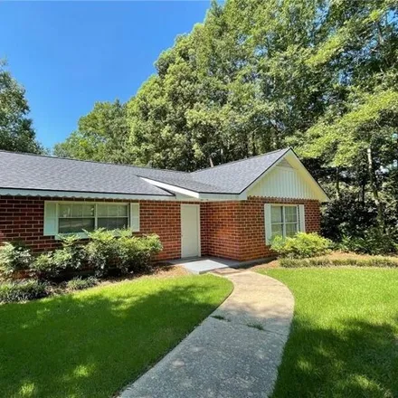 Rent this 3 bed house on 2363 Hillwood Drive East in Forest Park, Mobile