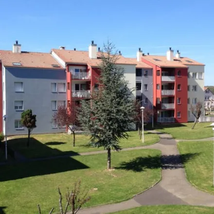Image 2 - 3 Place Sainte-Marthe, 57350 Stiring-Wendel, France - Apartment for rent
