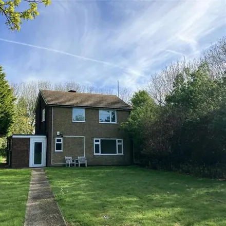 Rent this 3 bed house on Broadmead Road in Stewartby, MK43 9NE