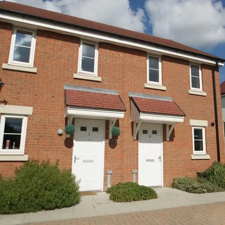 Rent this 2 bed duplex on Bridle Close in Andover, SP11 6WZ