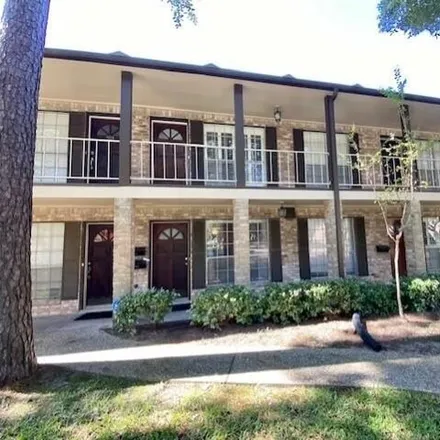Buy this 1 bed condo on 13388 Trail Hollow Drive in Houston, TX 77079