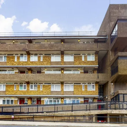 Image 4 - Brokmer House, Crowder Street, London, E1 0EX, United Kingdom - Apartment for rent