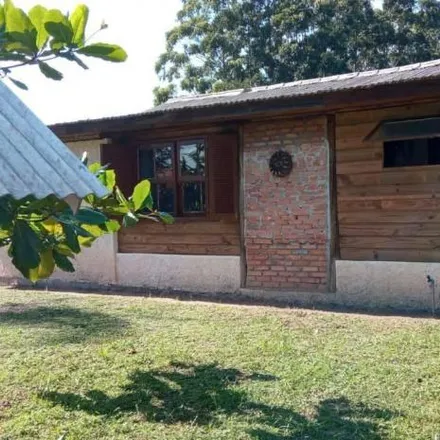 Buy this 3 bed house on Rua da Balsa in Sambaqui, Imbituba - SC