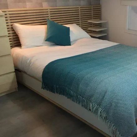 Rent this 3 bed apartment on 84800 L'Isle-sur-la-Sorgue