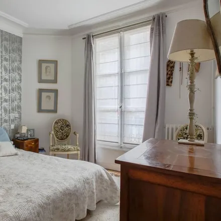 Rent this 2 bed apartment on Chambre de Commerce et d'Industrie Paris Île-de-France in 6 Rue Jaïc Domergue, 75017 Paris