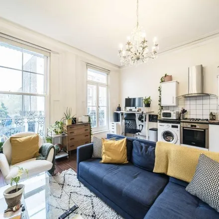 Rent this 1 bed apartment on 86 Chepstow Road in London, W2 5QP
