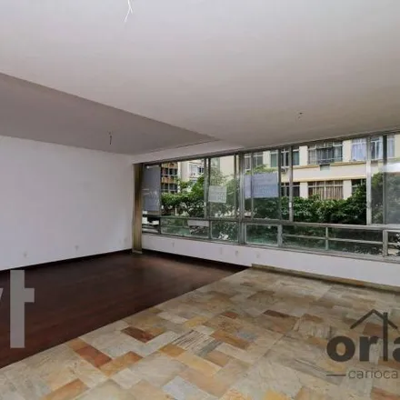 Buy this 3 bed apartment on Rua Lacerda Coutinho 22 in Copacabana, Rio de Janeiro - RJ