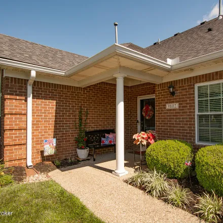 Image 3 - 9802 Spring Gate Drive, Worthington, Louisville, KY 40241, USA - Condo for sale